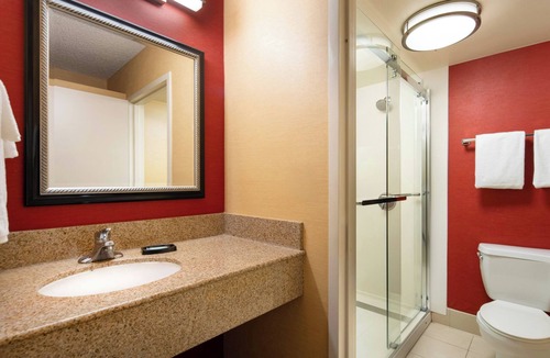 Irvine Business Complex Hotel | Courtyard by Marriott John Wayne Airport/Orange County