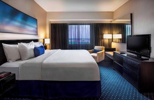 Queens Hotel | Courtyard by Marriott New York JFK Airport