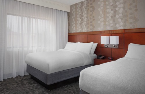 Wayne Hotel | Courtyard by Marriott Philadelphia Devon/Villanova