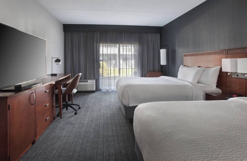 Poughkeepsie Hotel | Courtyard by Marriott Poughkeepsie