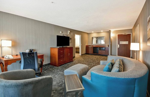 Springfield Hotel | Courtyard by Marriott Springfield