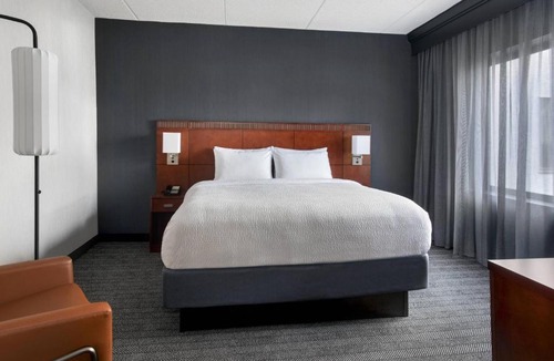 Poughkeepsie Hotel | Courtyard by Marriott Poughkeepsie