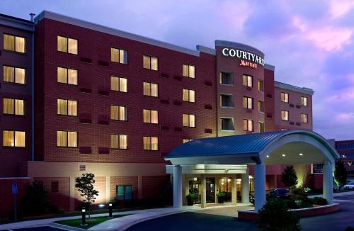 West Chester Hotel | Courtyard Cincinnati North at Union Centre