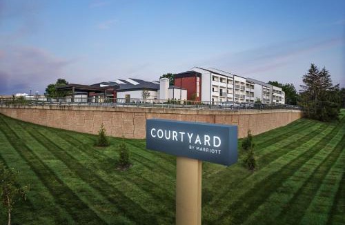 Overland Park Hotel | Courtyard Kansas City Overland Park/Metcalf, South of College Boulevard