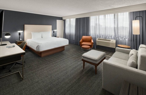 New Haven Hotel | Courtyard New Haven at Yale