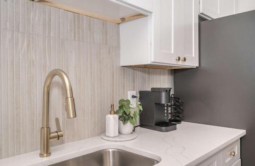 Covington House | Covington Charm 202