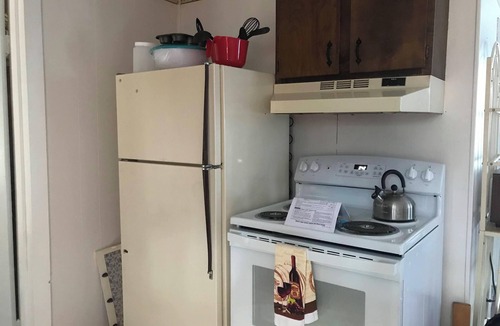 Richmond Apartment | Cozy 1-bdrm apartment in Colonial Home in Richmond, NH.