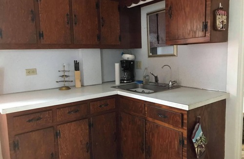 Richmond Apartment | Cozy 1-bdrm apartment in Colonial Home in Richmond, NH.