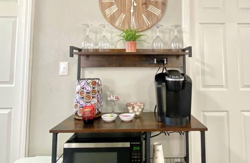 Benton Cottage | Cozy 1-bedroom cottage in welcoming Calvert City with AC and heat