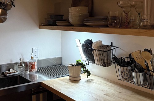 Ellsworth Apartment | Cozy 1-bedroom studio in charming Ellsworth with AC