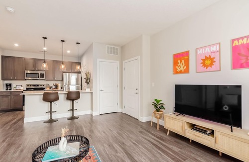 Victorian Village Apartment | Cozy 1bd Apartment near DT, Grant Medical Center, Riverside Methodist Hospital