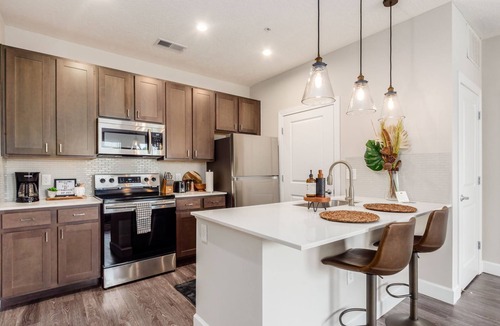 Victorian Village Apartment | Cozy 1bd Apartment near DT, Grant Medical Center, Riverside Methodist Hospital
