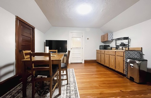 Dedham Apartment | Cozy 2-bedroom apartment in charming Dedham - Legacy Mall with WiFi