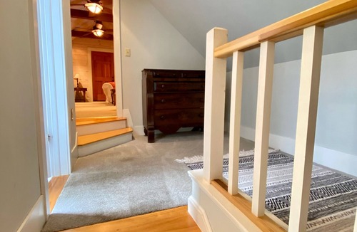 Walpole Apartment | Cozy 2 BR Apartment in Quaint New England Town