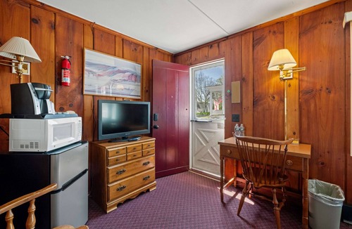 Littleton Hotel | Cozy 2 Double Beds - Heart of Littleton