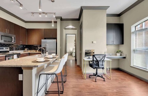 Brady Arts District Apartment | Cozy 2BR Near BOK Center-Gym, Pool, Pet Frndly