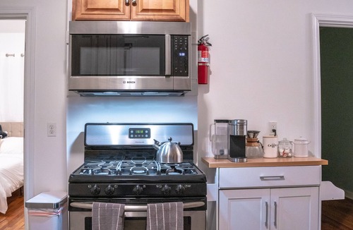 Medford Apartment | Cozy 2BR-Walk to Tufts & Green Line, Near Boston!