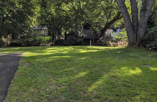 Wayland Apartment | Cozy 3 Bed Apt in Quiet Neighborhood