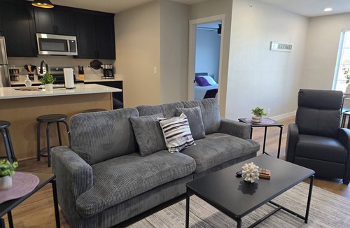 Manhattan Condo | Cozy 3-bedroom Condo at Stadium Place