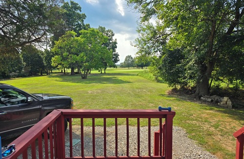 Delaware House | Cozy 3 bedroom Farmhouse in Delaware Ohio, On the Golf Course. Near OWU!