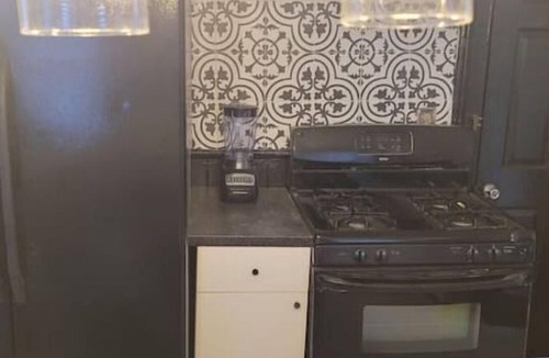 West Haven House | Cozy 3 bedroom minutes from Yale and the beach