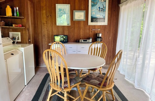 West Tisbury Cottage | Cozy 3BR Cottage with Lambert's Cove Beach access