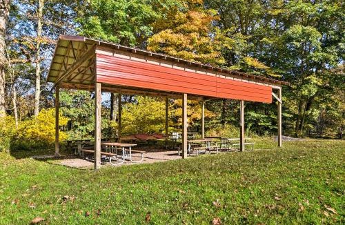 St George House | Cozy ‘Anchors Away’ Cabin Hideaway w/Fire Pit!