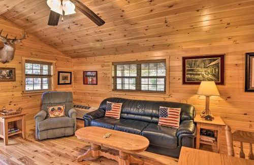 St George House | Cozy ‘Anchors Away’ Cabin Hideaway w/Fire Pit!