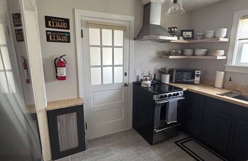 Portsmouth Cottage | Cozy and charming, this cottage offers a retreat surrounded by local beaches.