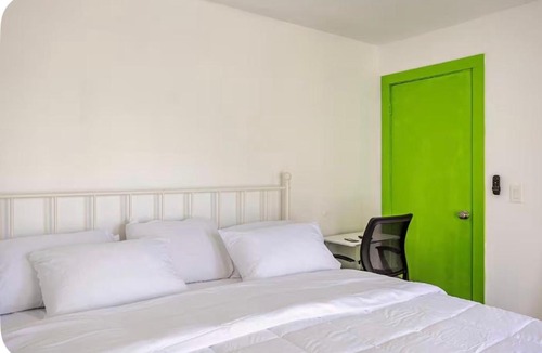Yukon House | Cozy and comfortable private room and bathroom