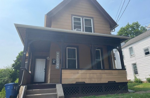 Meriden House | Cozy and stylish apartment in central meriden