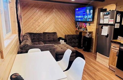 Big Lake Cabin | Cozy Big Lake Cabin + Private Spa House, Hot Tub & Sauna