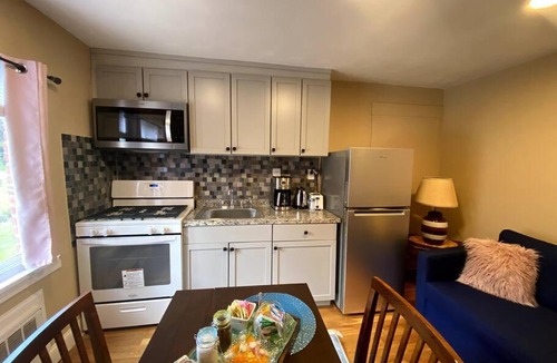 West Roxbury Apartment | Cozy Boston Getaway Apartment Perfect for 2026 World Cup Visit, Free Parking