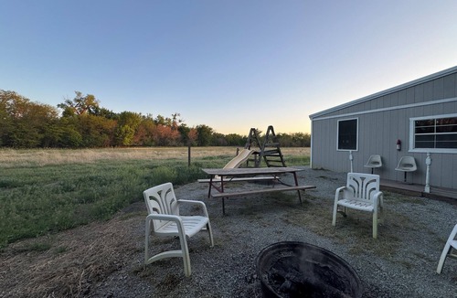 Thayer County Cabin | Cozy Cabin at The Rivers Edge