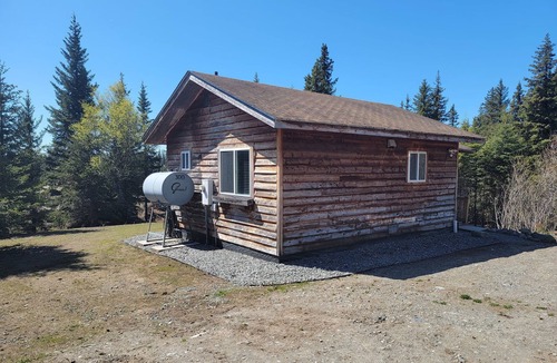 Anchor Point House | Cozy Cabin in the Woods