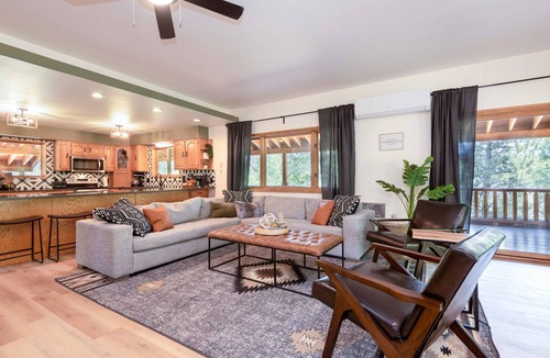 Mammoth Creek Cabin | Cozy Cabin Next To Panguitch Lake w/Hot Tub!