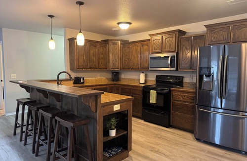 Vian House | Cozy Cabin on Lake Tenkiller