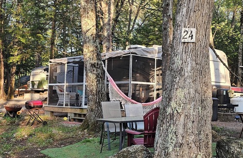 Henniker House | Cozy Campfire Camper Retreat - Lake Nearby!