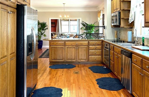 Parkside House | Cozy Cape Cod Home 20 Minutes from Philadelphia