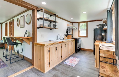 East Durham Cabin | Cozy Catskills Cabin - 12 Mi to Windham Mountain!