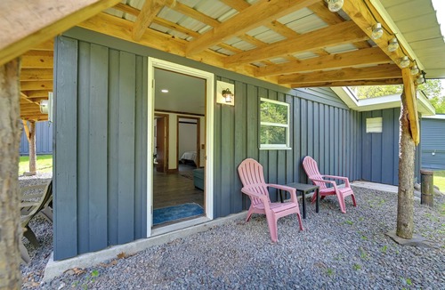 East Durham Cabin | Cozy Catskills Cabin - 12 Mi to Windham Mountain!