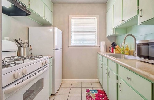 Central Oklahoma City Apartment | Cozy & Comfy - Few blocks away from Plaza District