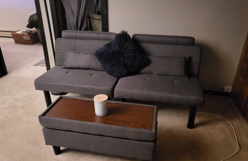 Merriman Valley Condo | Cozy condo 1 Room rental in Akron on border of Cuyahoga Falls