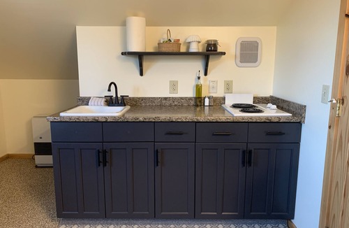 Healy Apartment | Cozy & Convenient Studio with Kitchenette