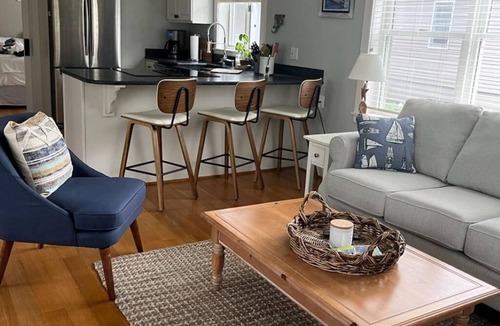 Kennebunk Condo | Cozy Cottage by the Sea