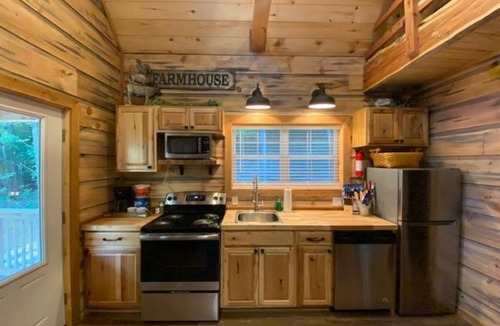 Crofton Cottage | Cozy Cottage In The Woods