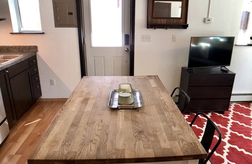 South Addition Apartment | Cozy downtown retreat, walk to Fire Island Bakery! Clean & Quiet!