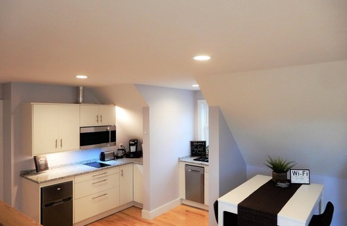 Lyndeborough Apartment | Cozy European Loft - Nature, Skiing, Hiking & Dogs Welcome