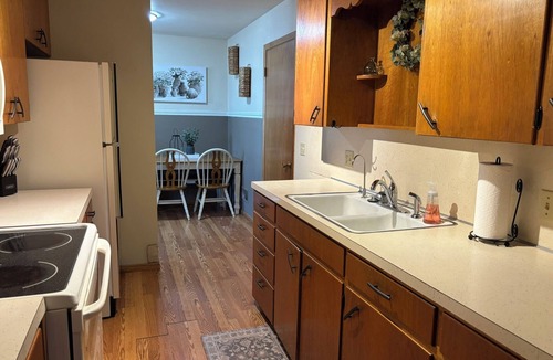 Scott City House | Cozy Haven on 96!