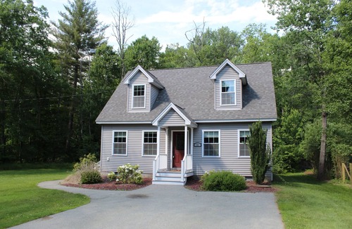 Keene House | Cozy Home Near Downtown, Shops, and Restaurants.